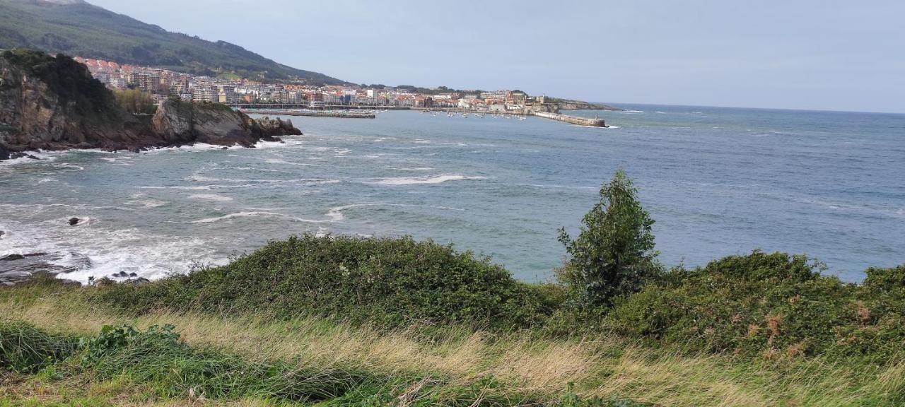 Precioso Piso Con Garaje En El Centro De Castro Urdiales Apartment Exterior photo
